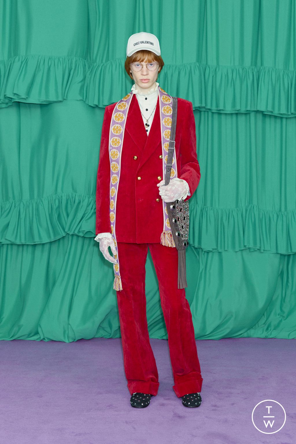 Fashion Week Paris Pre-Fall 2025 look 107 from the Valentino collection womenswear