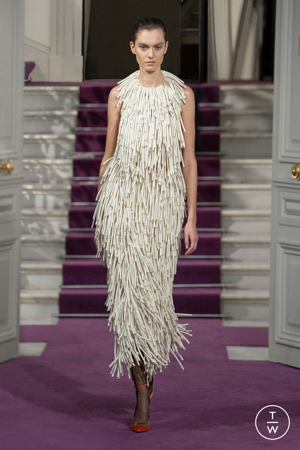 Fashion Week Paris Spring/Summer 2024 look 53 from the Valentino collection couture