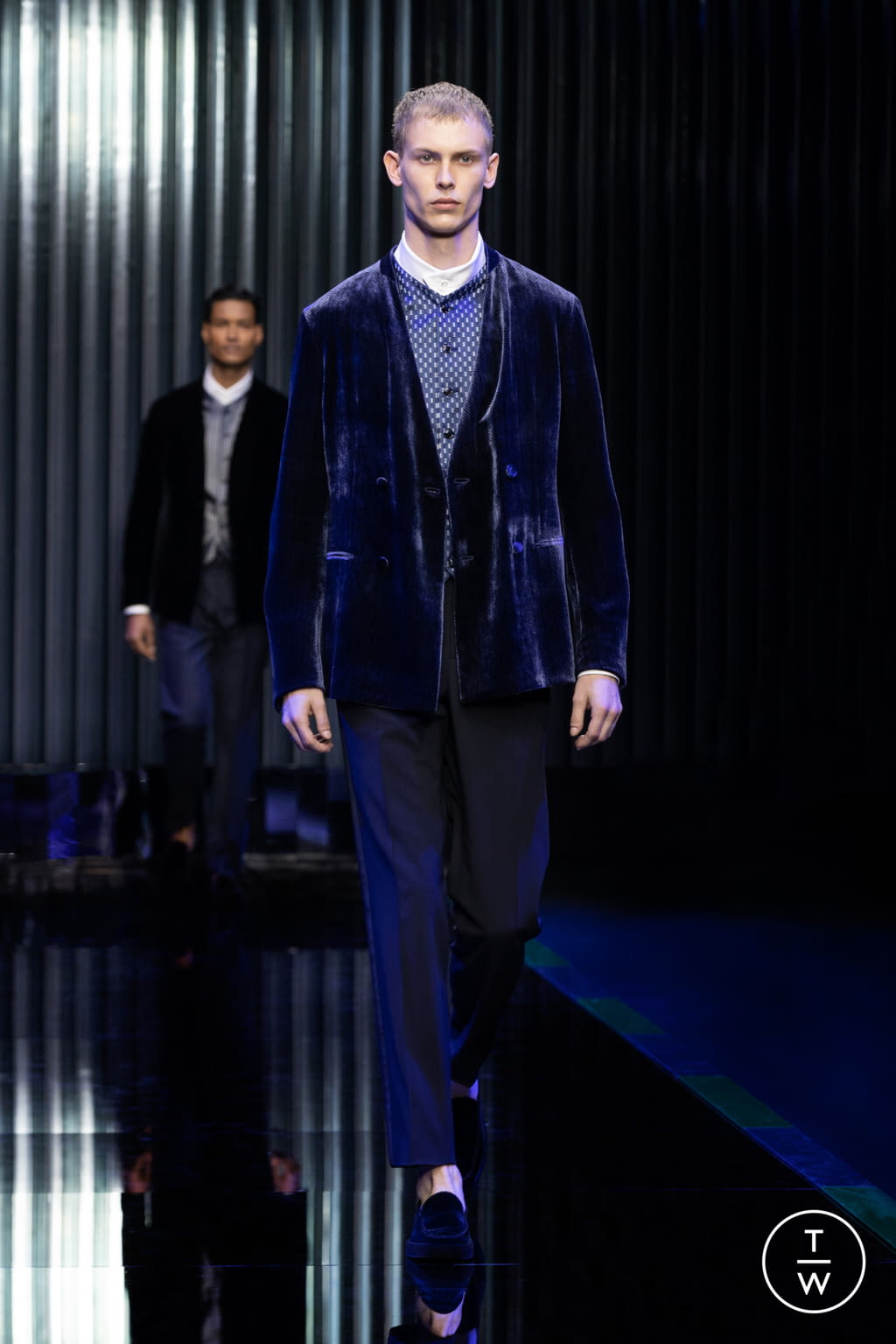 Fashion Week Milan Fall/Winter 2022 look 54 from the Giorgio Armani collection 女装