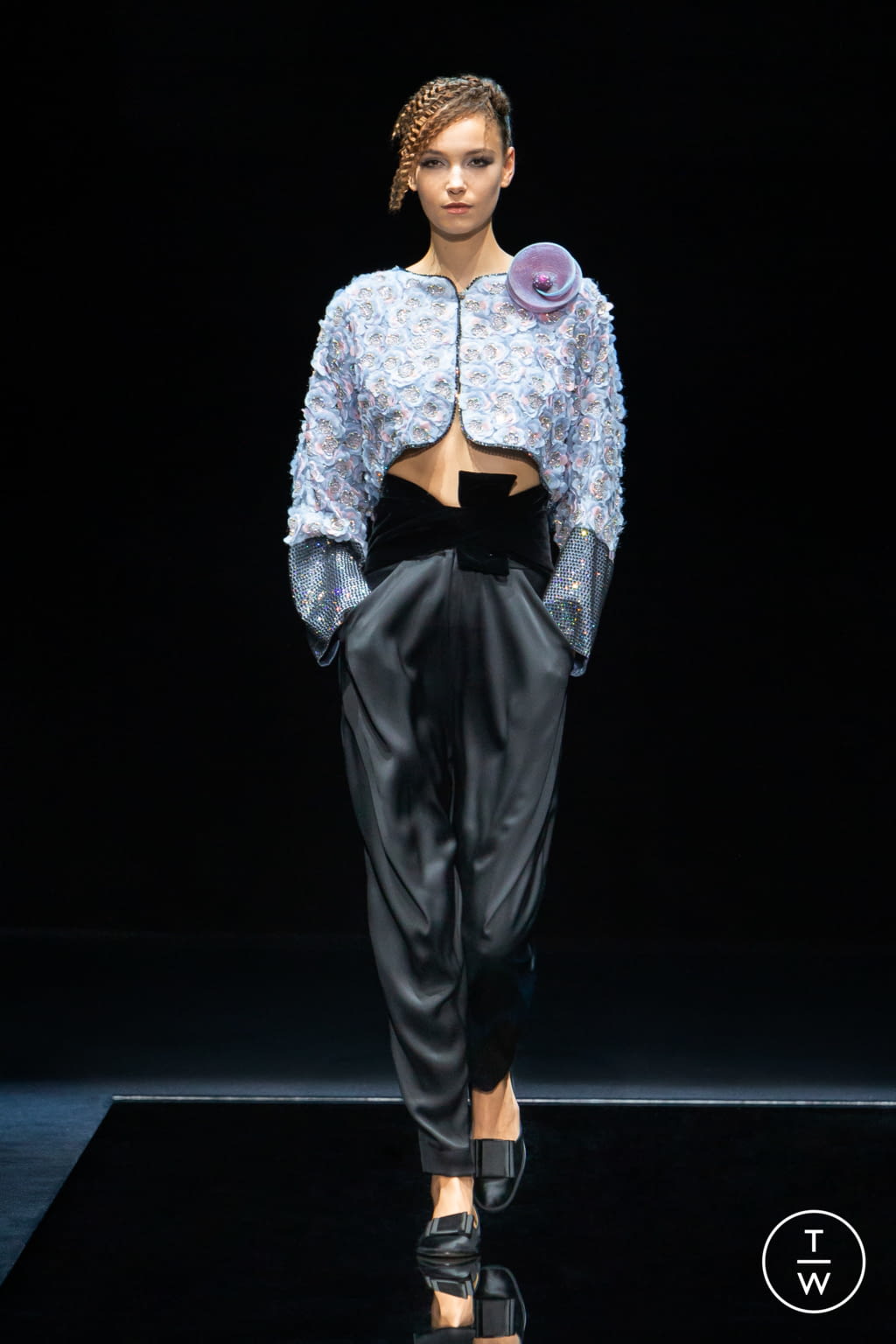 Fashion Week Milan Fall/Winter 2021 look 54 de la collection Giorgio Armani womenswear