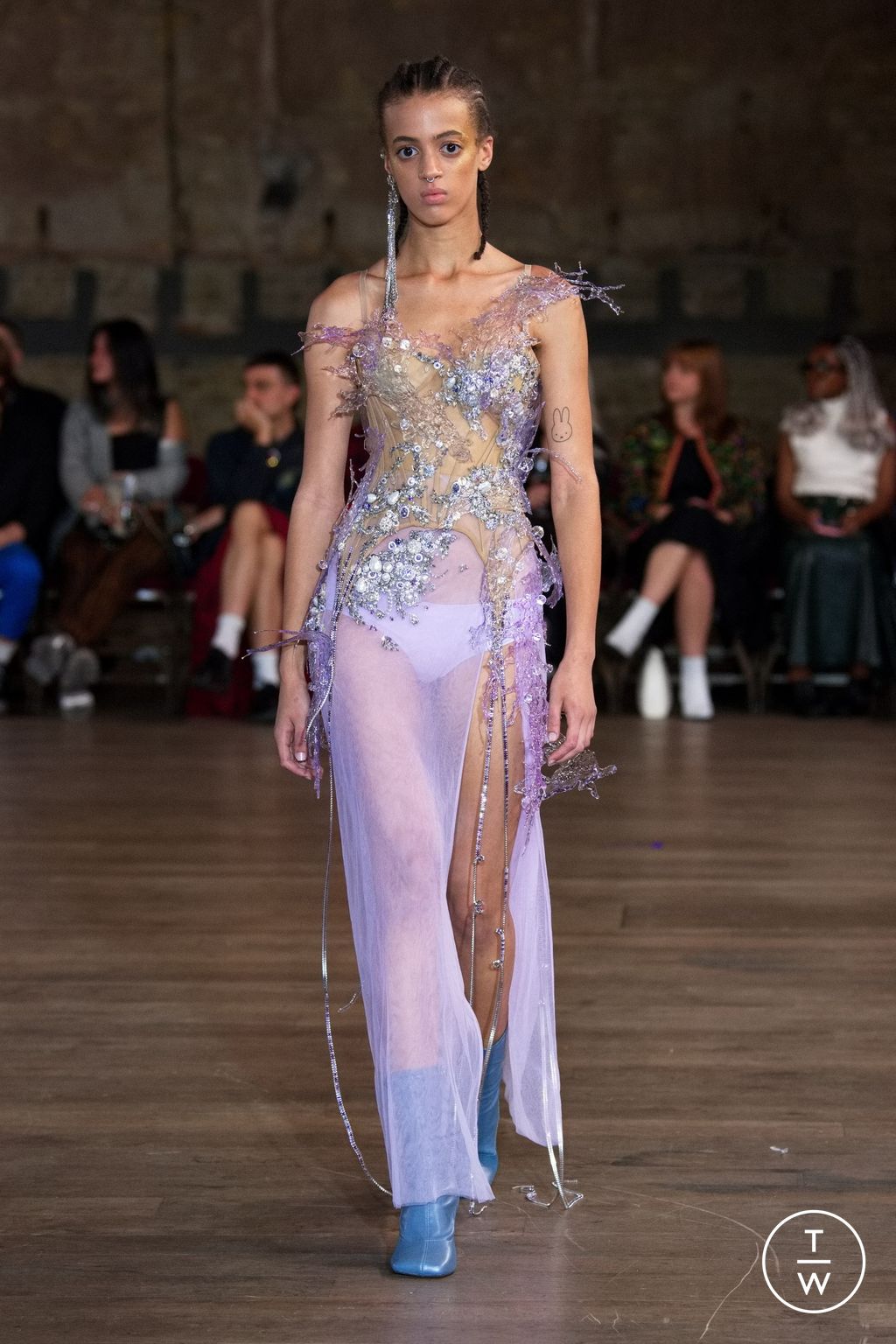 Fashion Week London Spring/Summer 2023 look 54 from the MITHRIDATE collection 女装