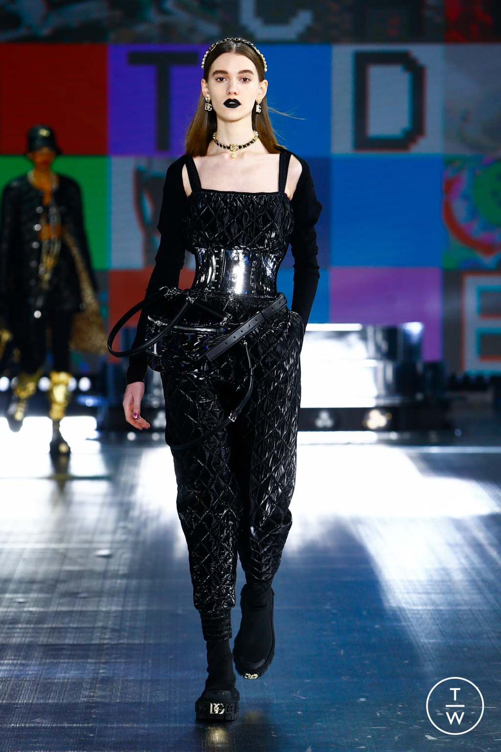 Fashion Week Milan Fall/Winter 2021 look 61 from the Dolce & Gabbana collection womenswear