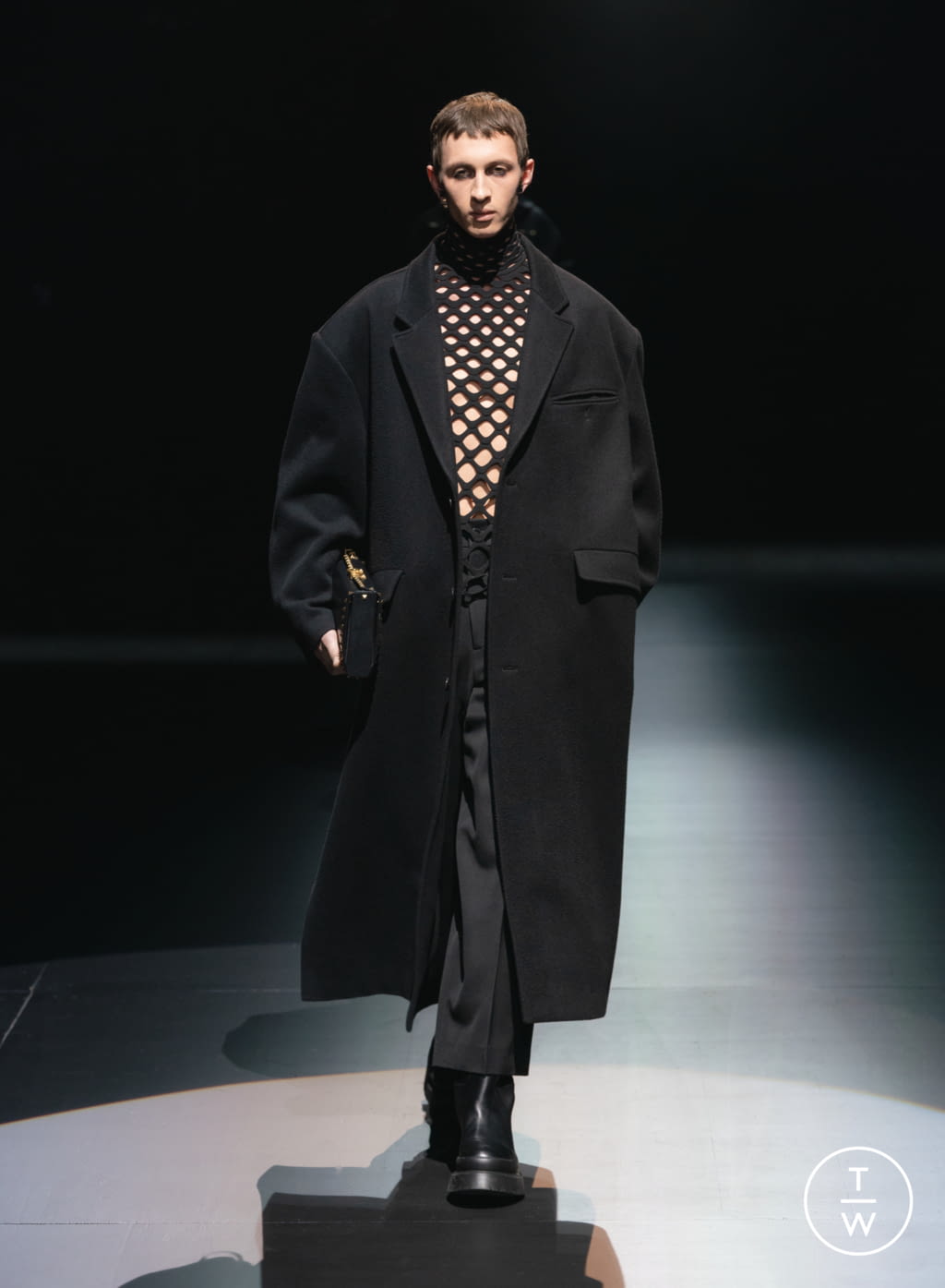 Fashion Week Milan Fall/Winter 2021 look 54 from the Valentino collection 女装