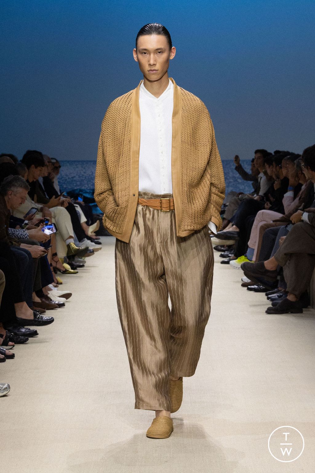 Fashion Week Milan Spring/Summer 2026 look 54 de la collection Giorgio Armani menswear