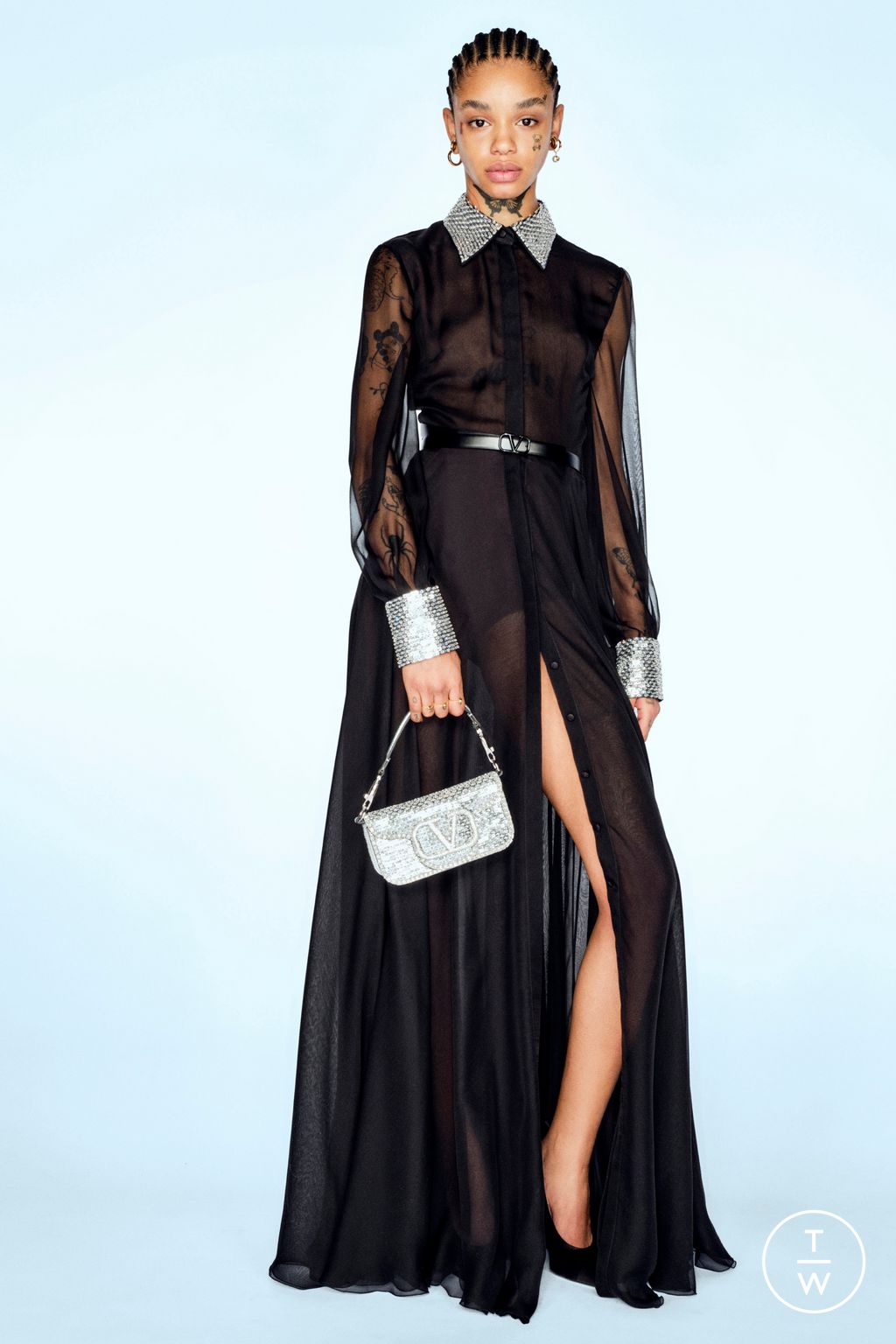 Fashion Week Paris Pre-Fall 2023 look 117 from the Valentino collection womenswear