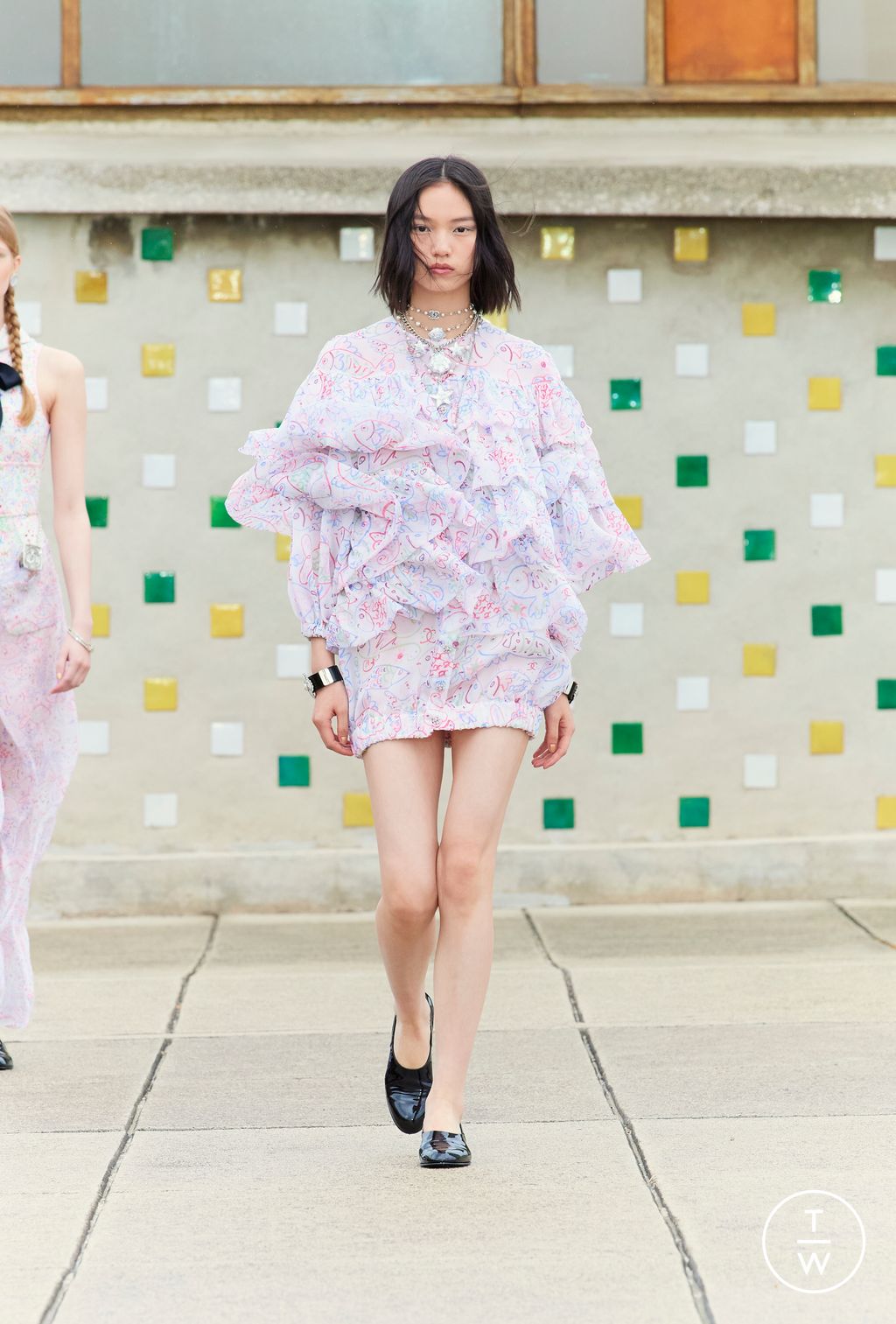 Fashion Week Paris Resort 2025 look 57 from the Chanel collection 女装
