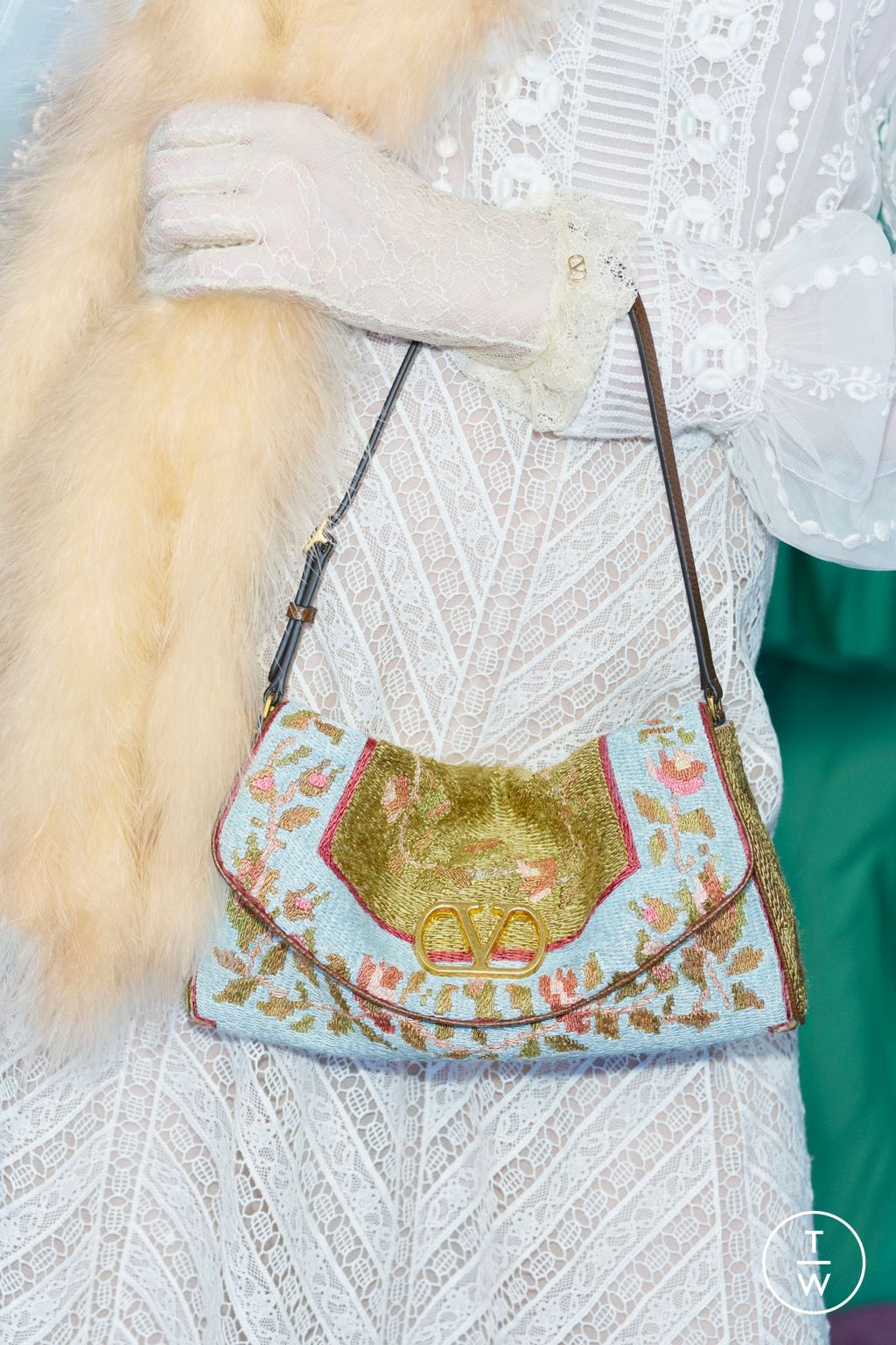 Fashion Week Paris Pre-Fall 2025 look 115 from the Valentino collection womenswear