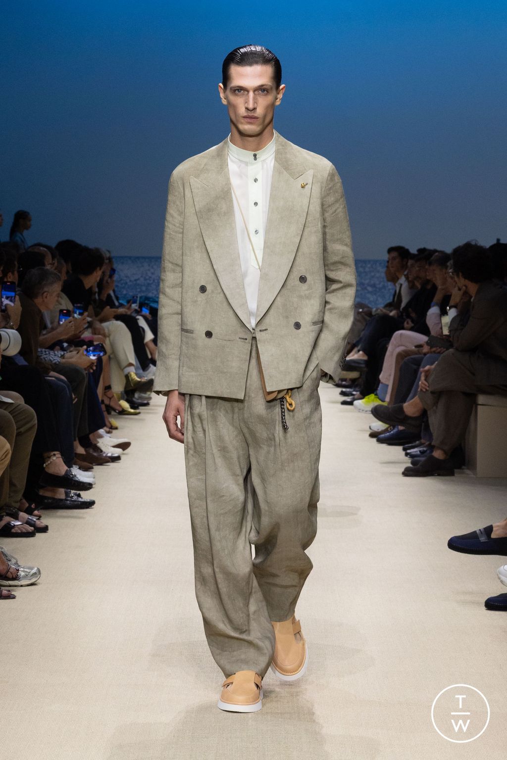 Fashion Week Milan Spring/Summer 2026 look 58 from the Giorgio Armani collection 男装