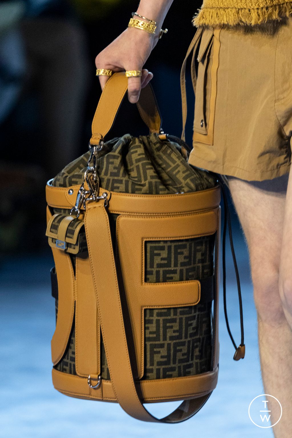 Fashion Week Milan Spring/Summer 2023 look 4 from the Fendi collection menswear accessories