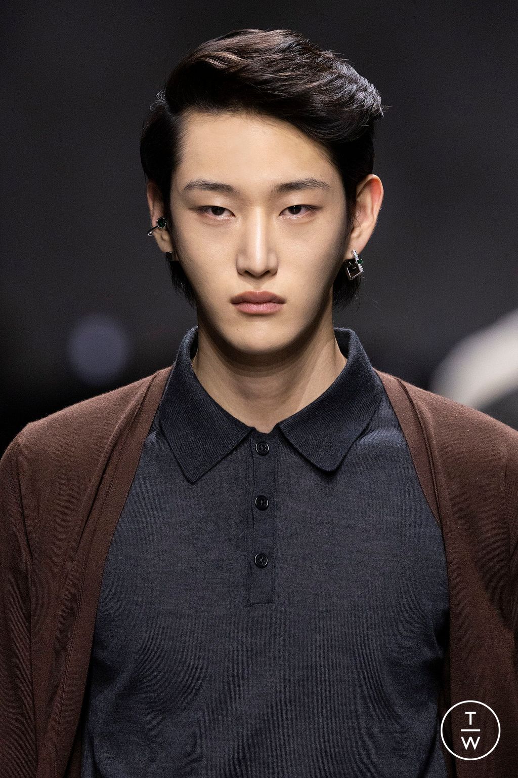 Fashion Week Paris Fall/Winter 2024 look 98 from the Fendi collection 男装配饰