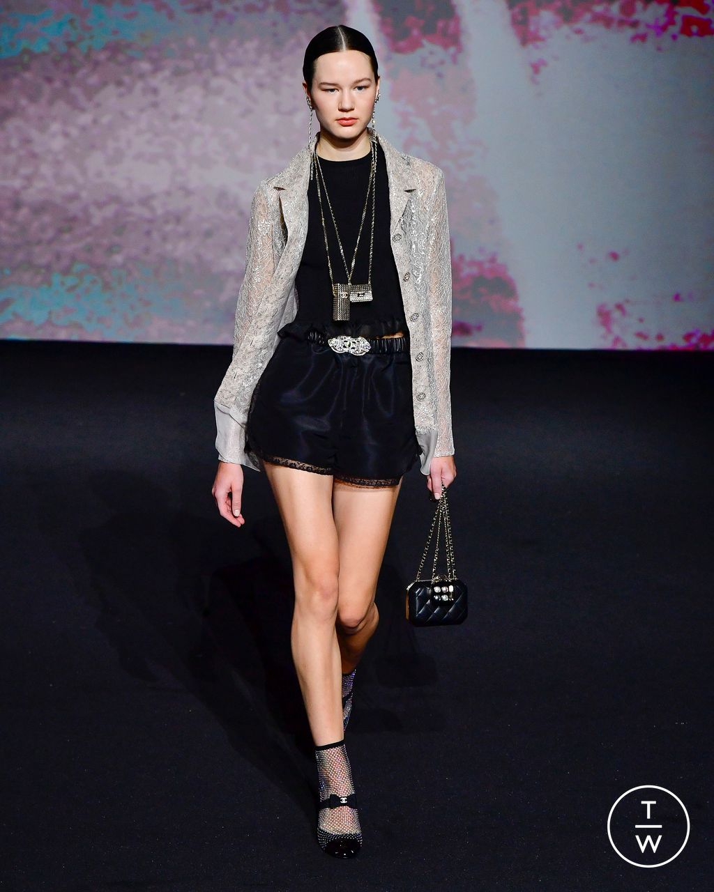 Fashion Week Paris Spring/Summer 2023 look 52 from the Chanel collection womenswear