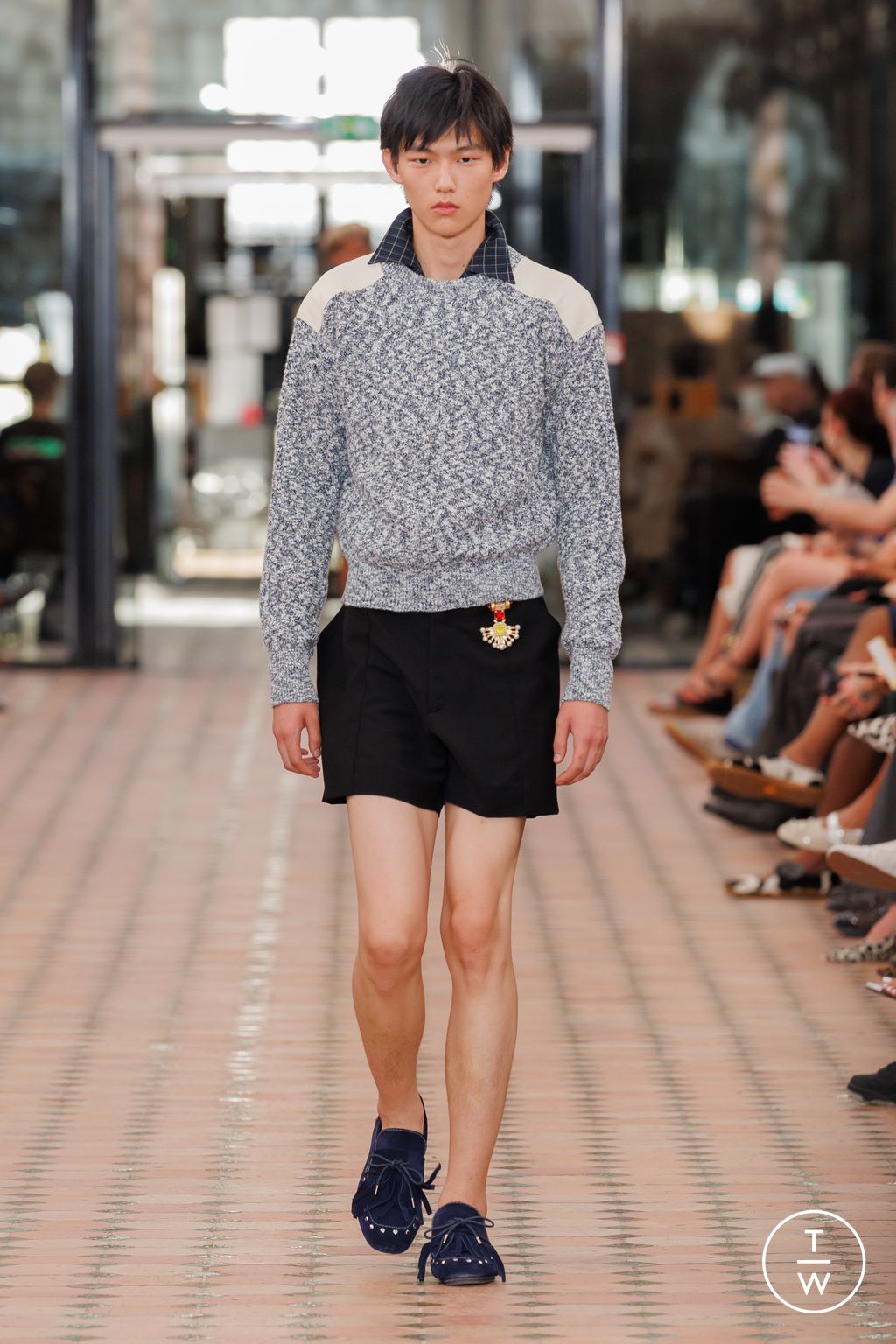 Fashion Week Paris Spring/Summer 2026 look 5 de la collection Wales Bonner menswear