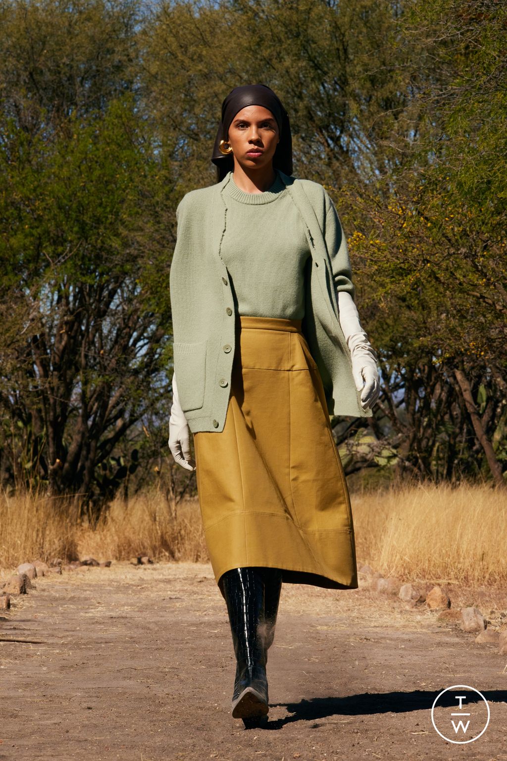Fashion Week New York Fall/Winter 2023 look 5 from the Tibi collection womenswear