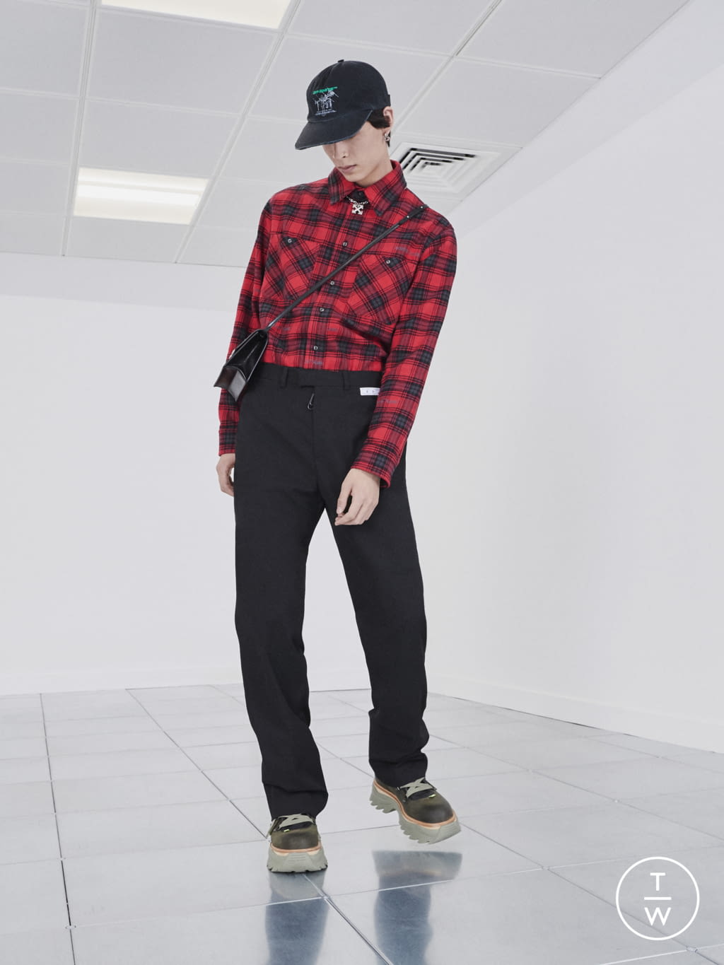 Fashion Week Paris Pre-Fall 2020 look 6 from the Off-White collection menswear