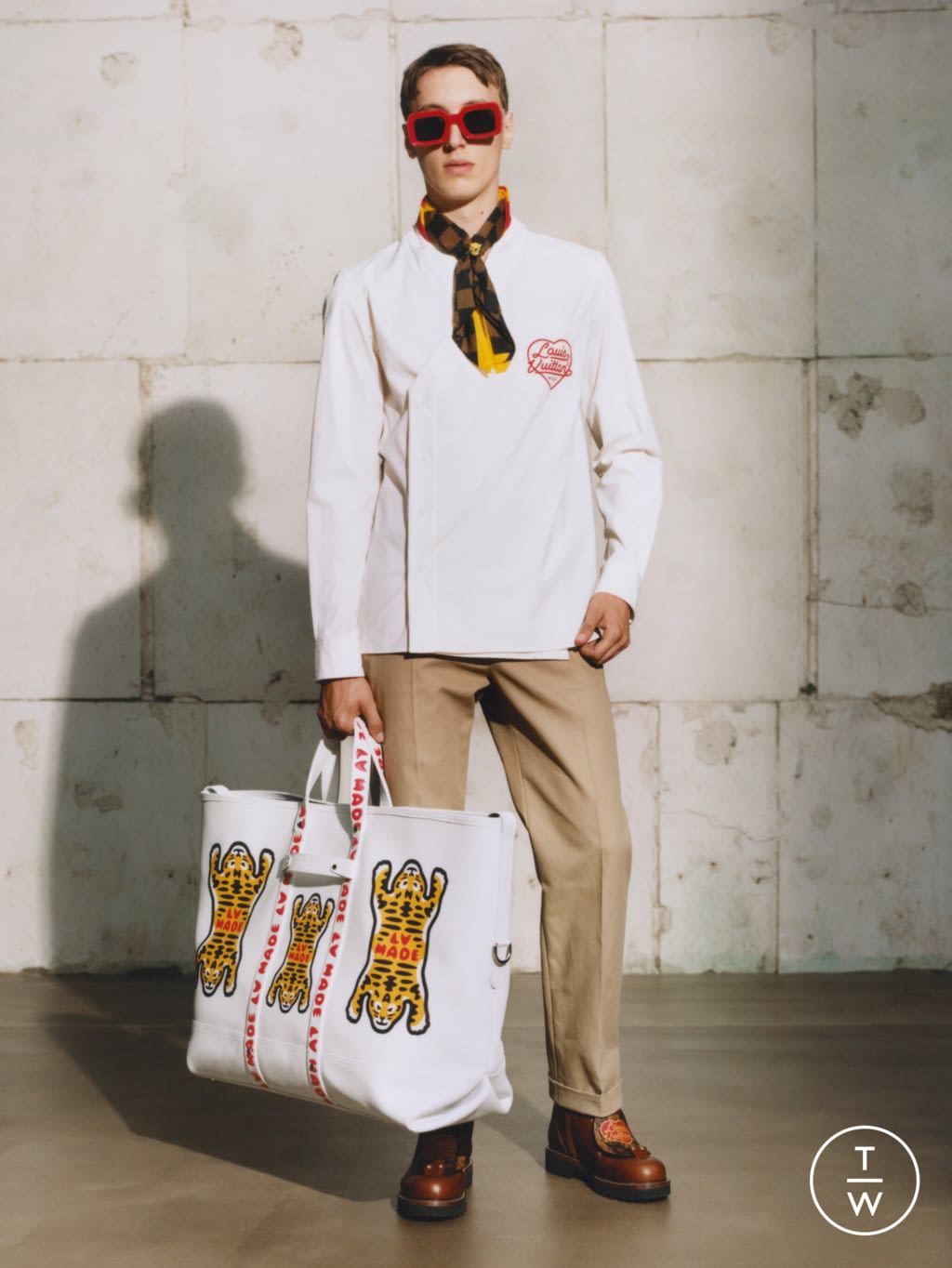 Fashion Week Paris Resort 2022 look 11 from the Louis Vuitton collection menswear