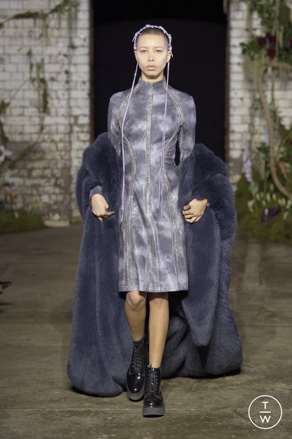 Fashion Week London Fall/Winter 2022 look 6 de la collection MITHRIDATE womenswear