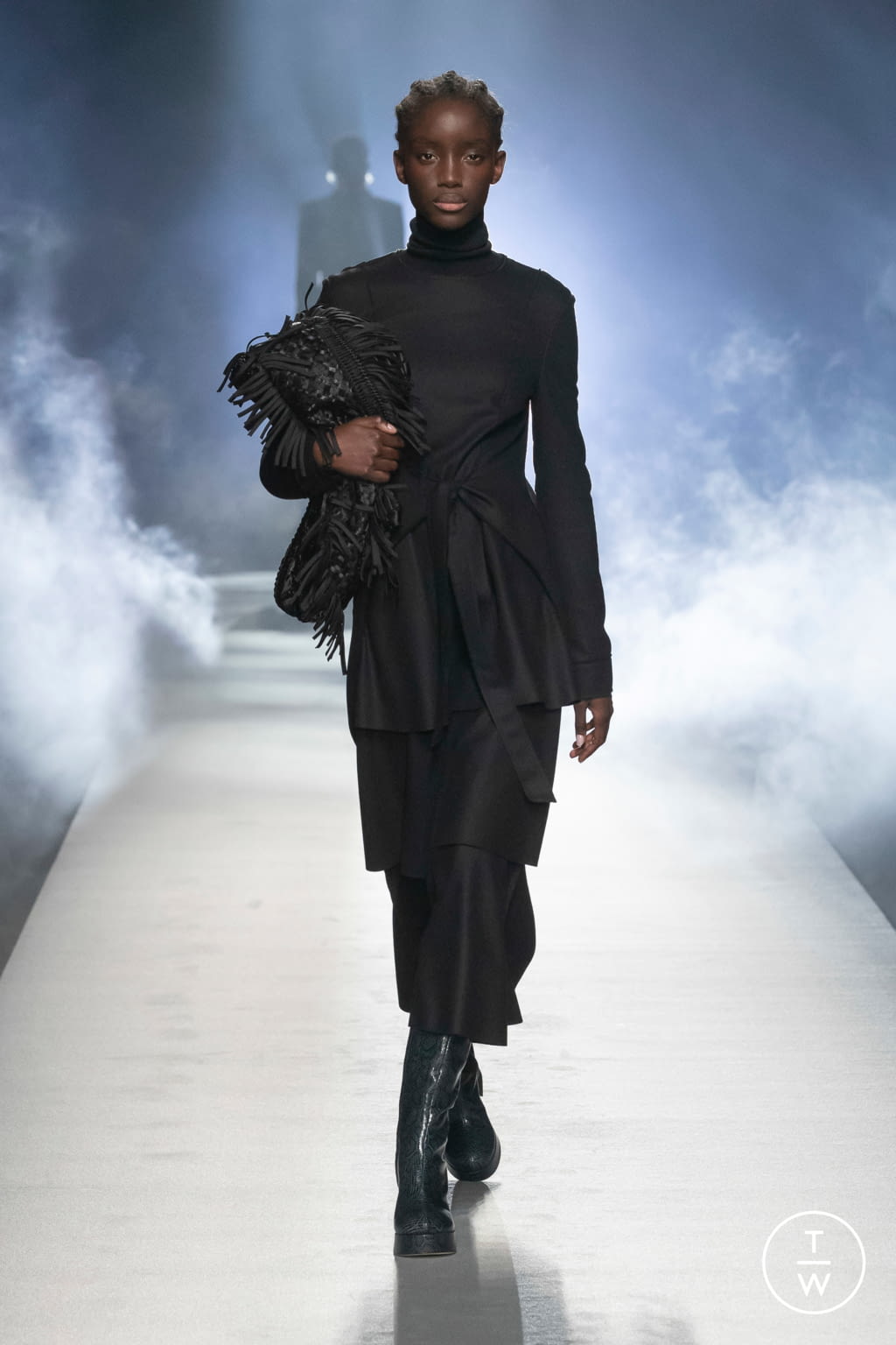 Fashion Week Milan Fall/Winter 2021 look 6 from the Alberta Ferretti collection womenswear