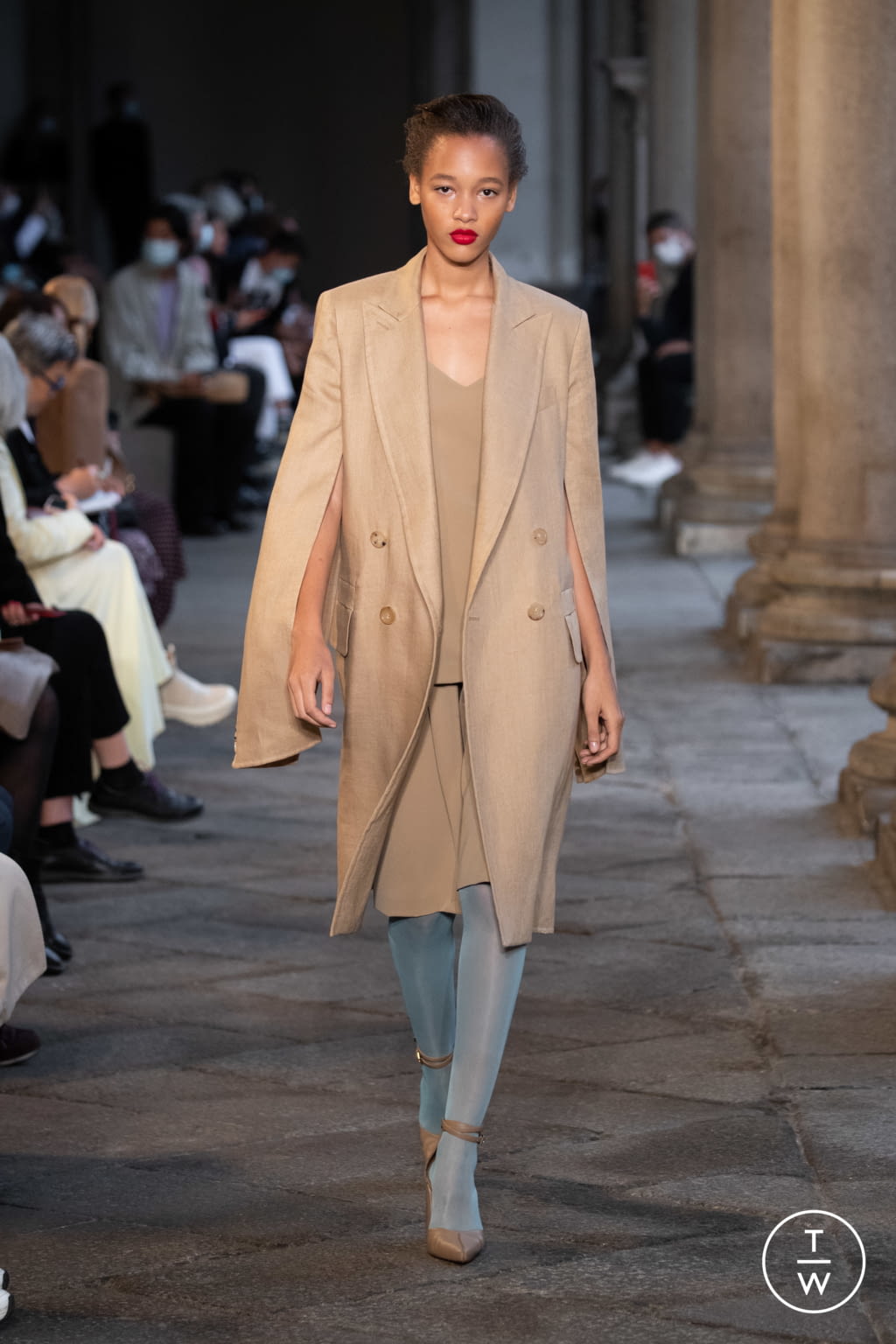 Fashion Week Milan Spring/Summer 2021 look 6 from the Max Mara collection womenswear