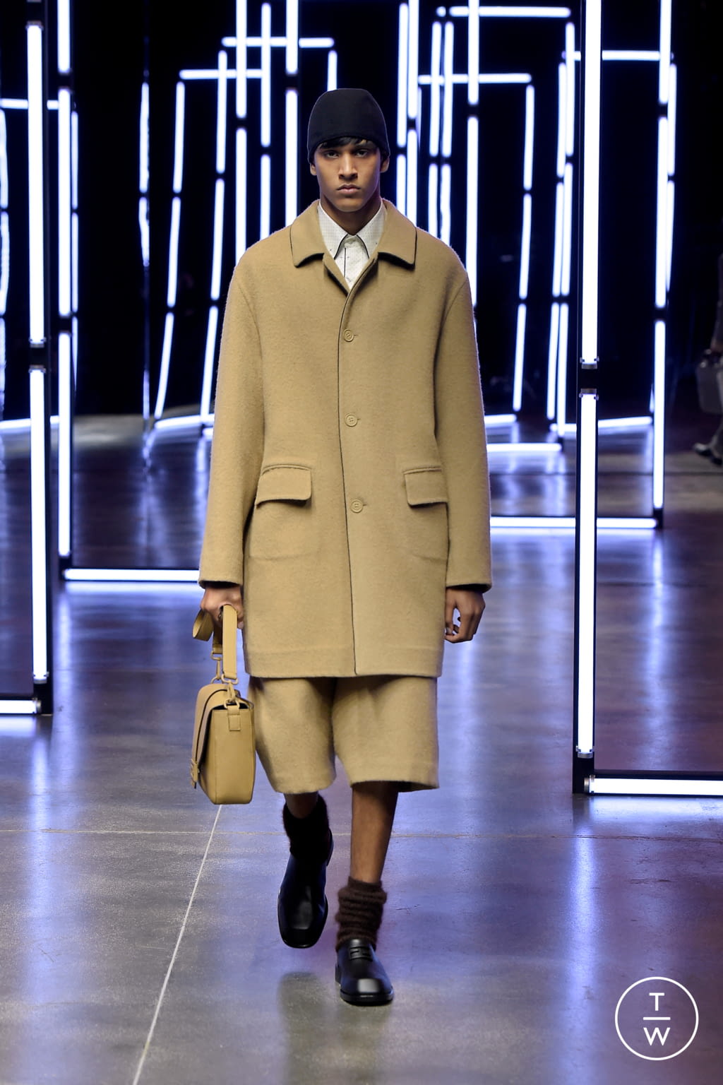 Fashion Week Milan Fall/Winter 2021 look 6 from the Fendi collection 男装