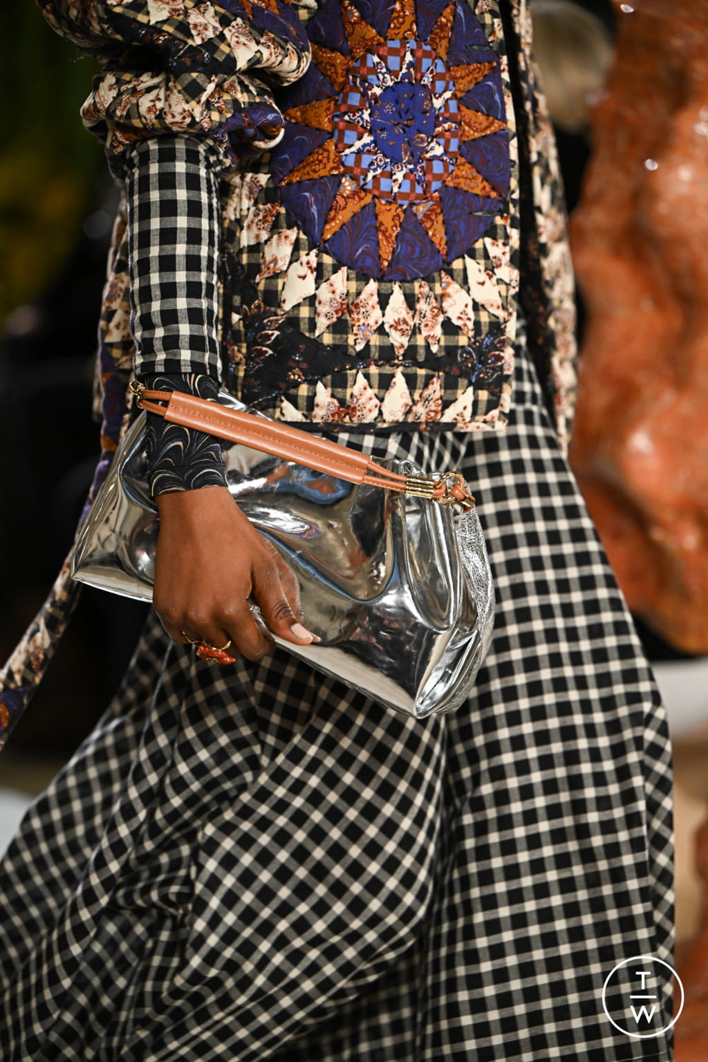 Fashion Week New York Fall/Winter 2022 look 22 from the Ulla Johnson collection womenswear accessories