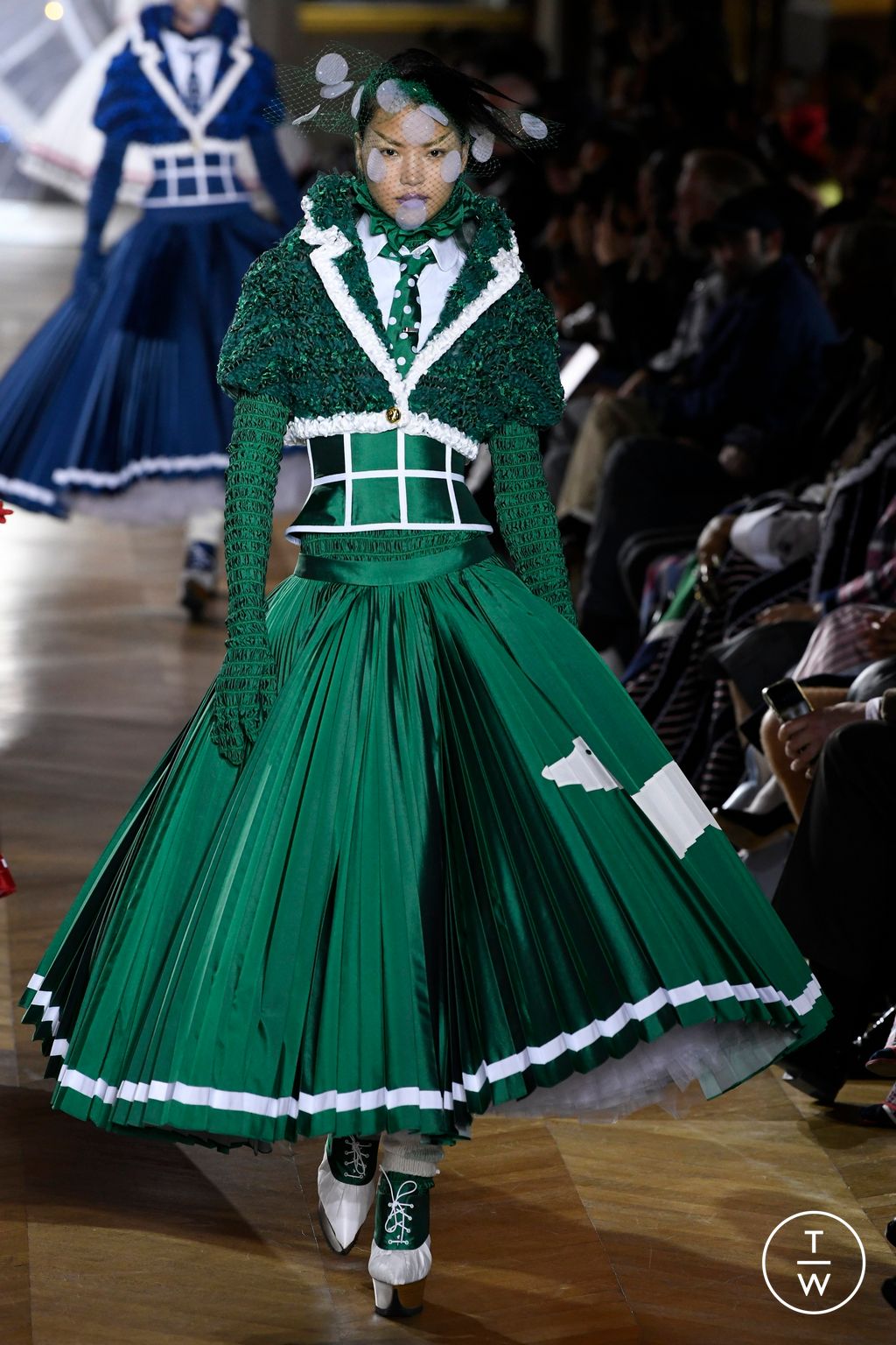 Fashion Week Paris Spring/Summer 2023 look 30 from the Thom Browne collection 女装