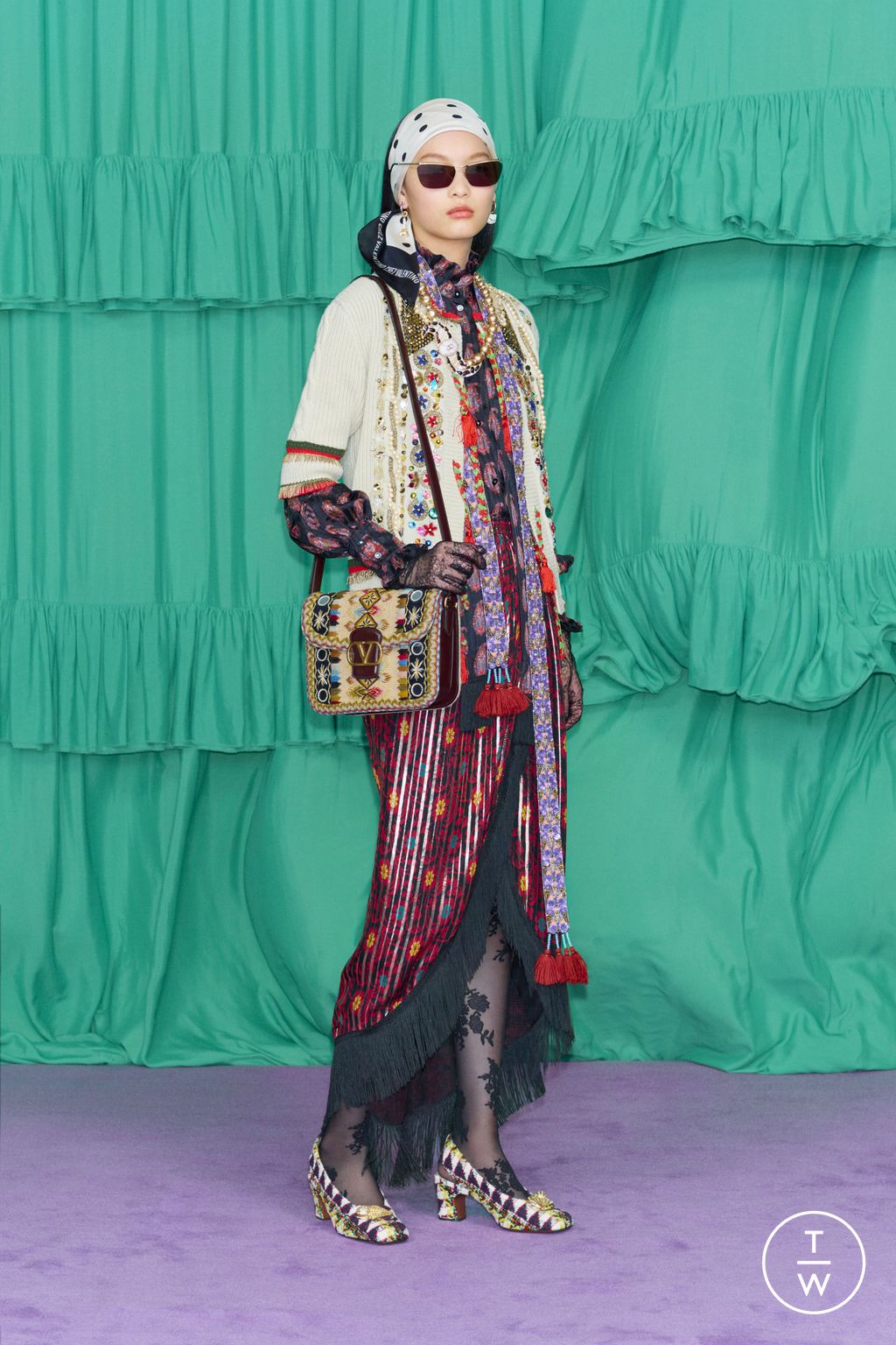 Fashion Week Paris Pre-Fall 2025 look 120 from the Valentino collection womenswear