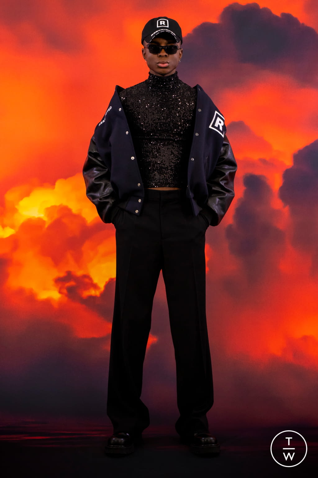 Fashion Week Paris Fall/Winter 2021 look 61 from the VETEMENTS collection 男装