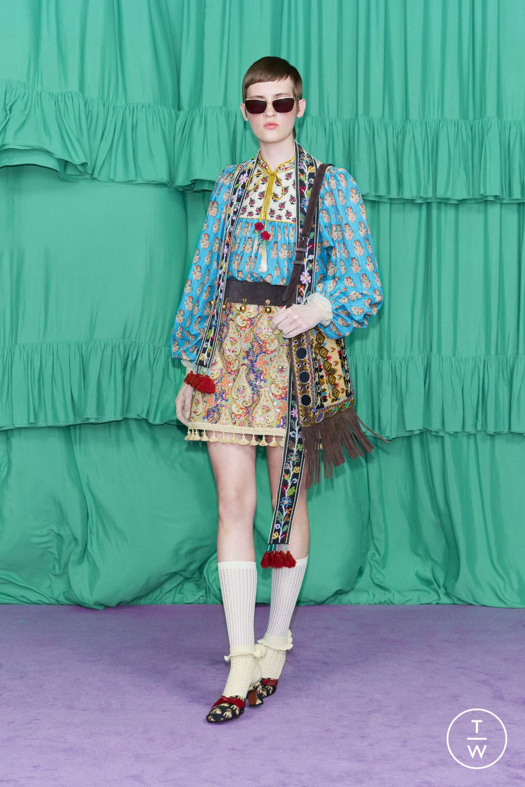 Fashion Week Paris Pre-Fall 2025 look 123 from the Valentino collection womenswear