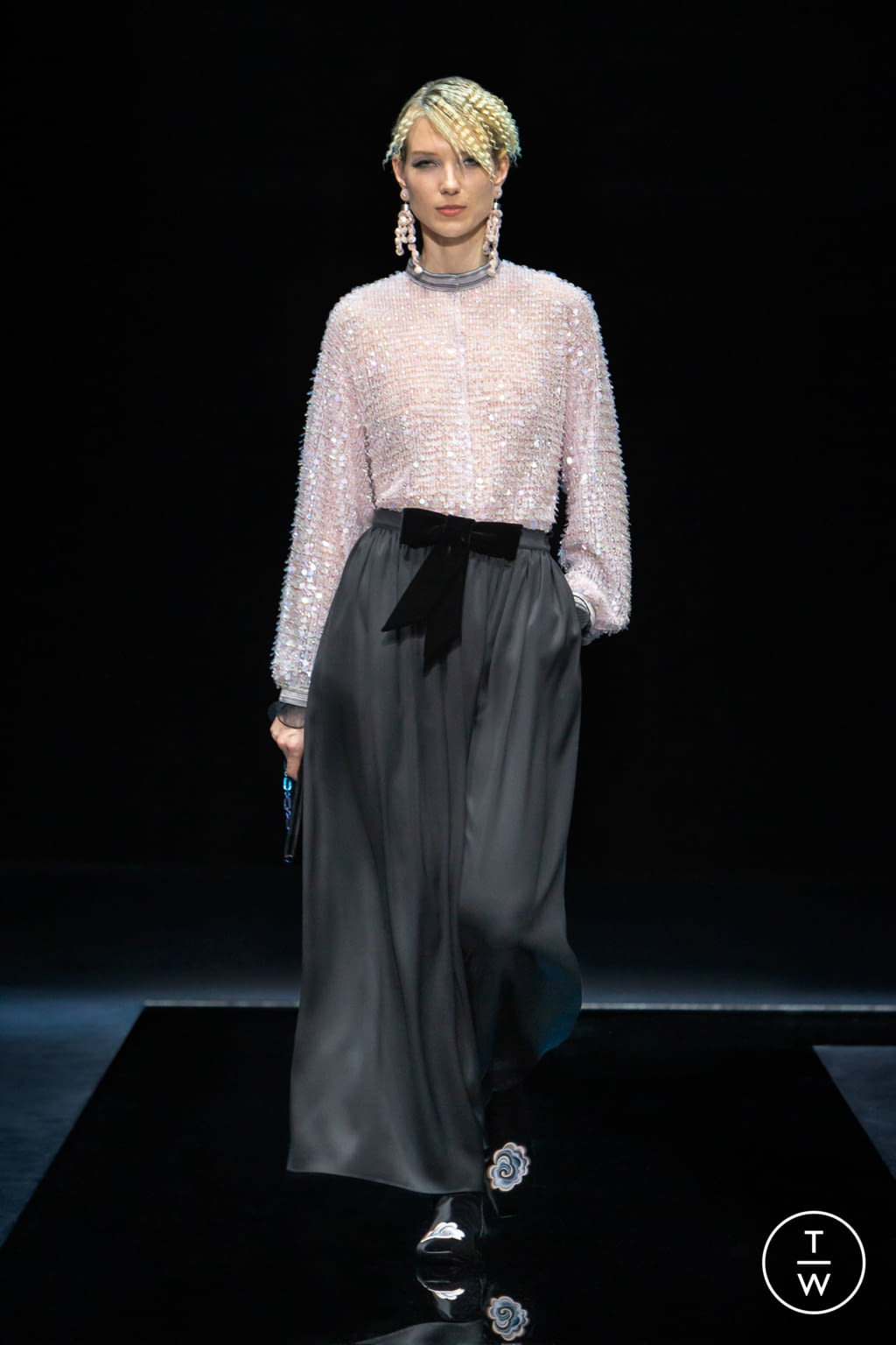 Fashion Week Milan Fall/Winter 2021 look 63 from the Giorgio Armani collection womenswear