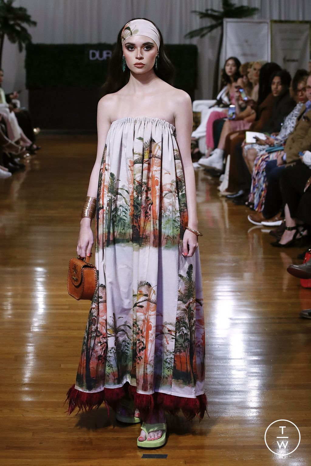 Fashion Week New York Spring/Summer 2023 look 11 de la collection Dur Doux womenswear