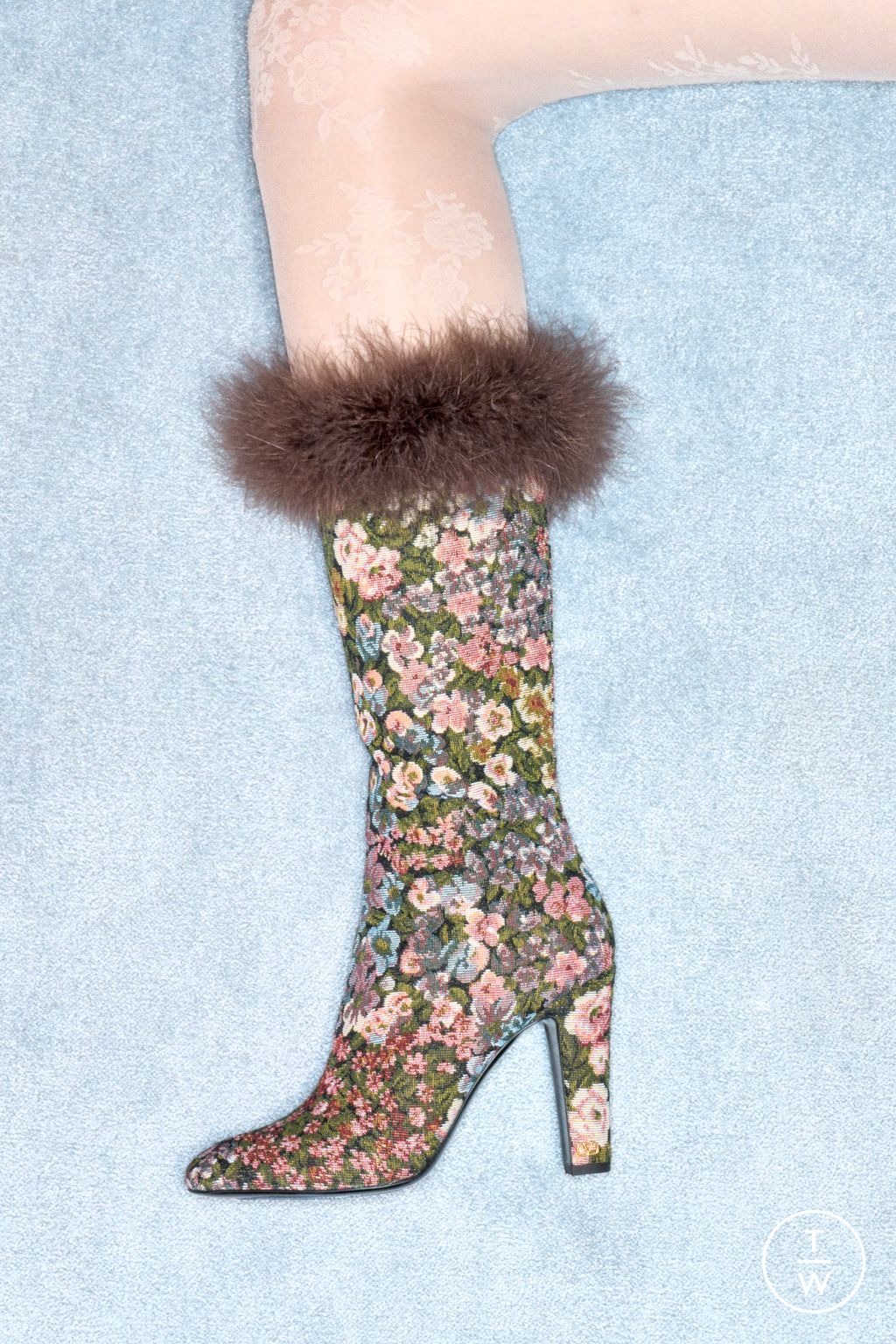 Fashion Week Paris Resort 2026 look 47 from the Valentino collection womenswear accessories