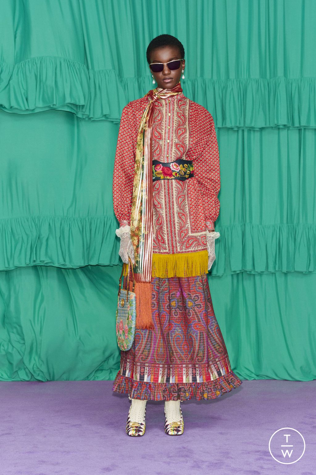 Fashion Week Paris Pre-Fall 2025 look 129 from the Valentino collection womenswear