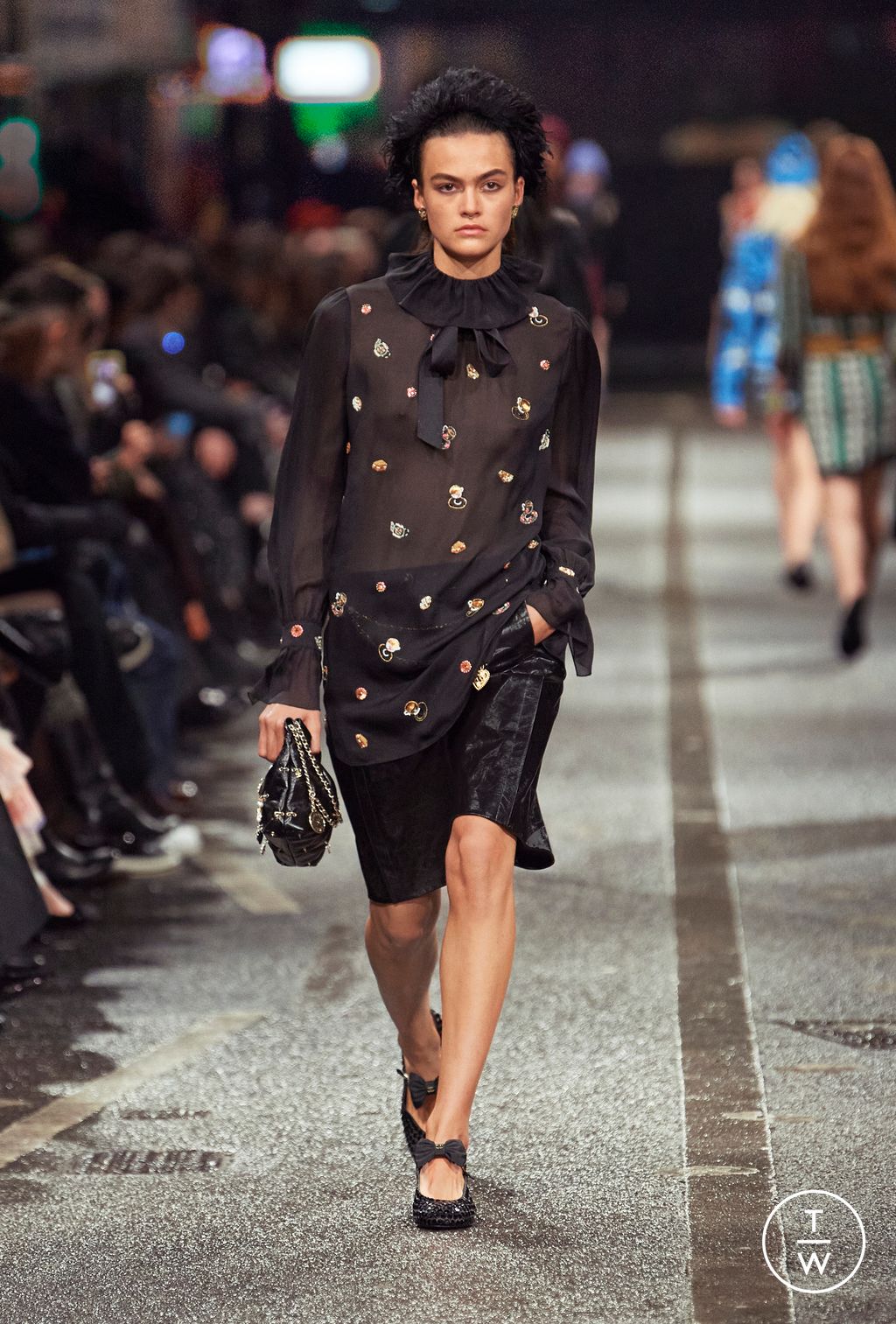 Fashion Week Paris Pre-Fall 2024 look 65 de la collection Chanel womenswear