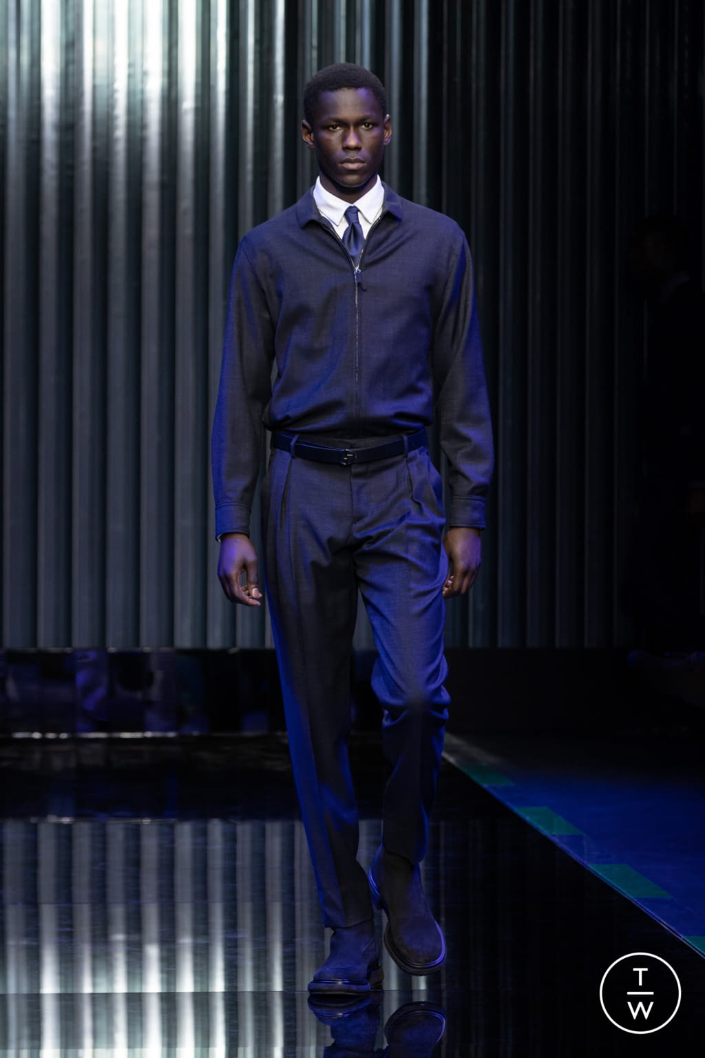 Fashion Week Milan Fall/Winter 2022 look 66 from the Giorgio Armani collection 女装