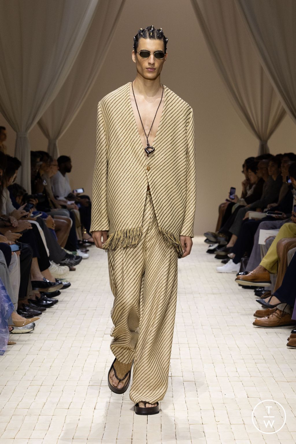 Fashion Week Milan Spring/Summer 2026 look 66 de la collection Emporio Armani menswear