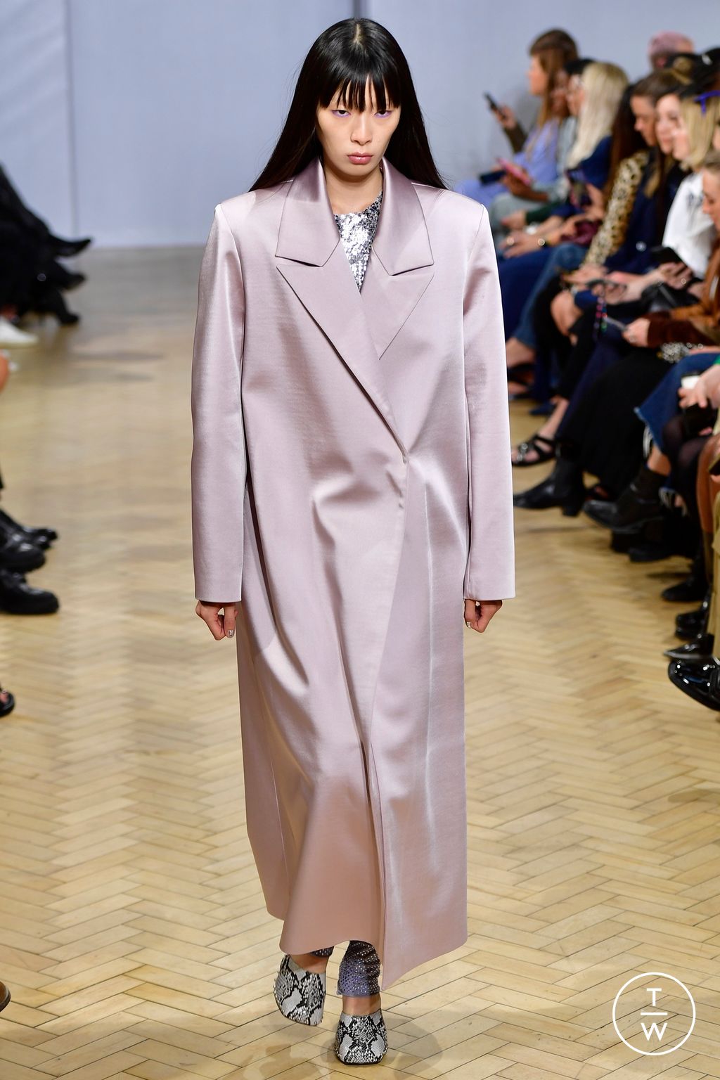 Fashion Week London Spring/Summer 2023 look 29 from the 16Arlington collection 女装
