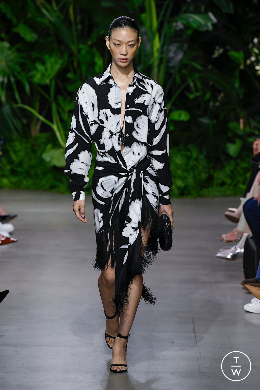 Fashion Week New York Spring/Summer 2023 look 8 de la collection Michael Kors Collection womenswear