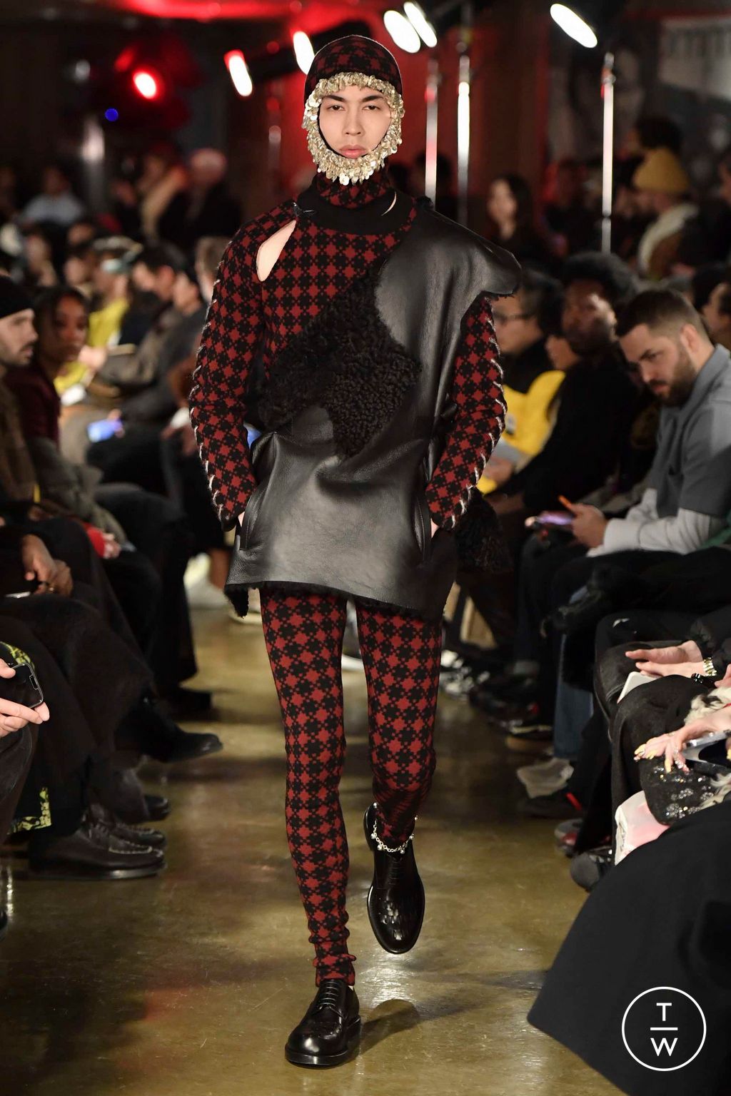 Fashion Week Paris Fall/Winter 2023 look 17 de la collection Namacheko menswear