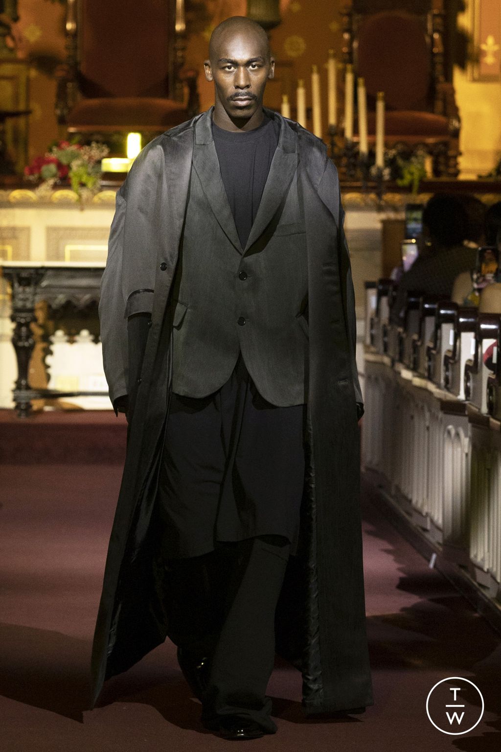 Fashion Week New York Spring/Summer 2023 look 8 from the Willy Chavarria collection menswear