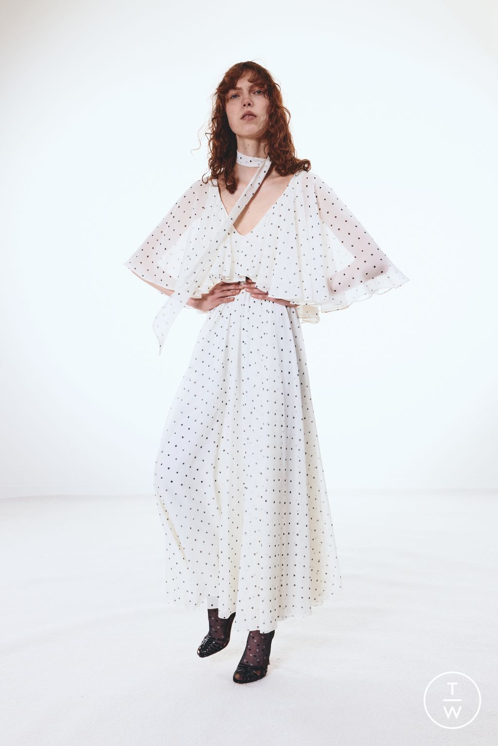 Fashion Week Paris Pre-Fall 2025 look 6 from the Giambattista Valli collection womenswear