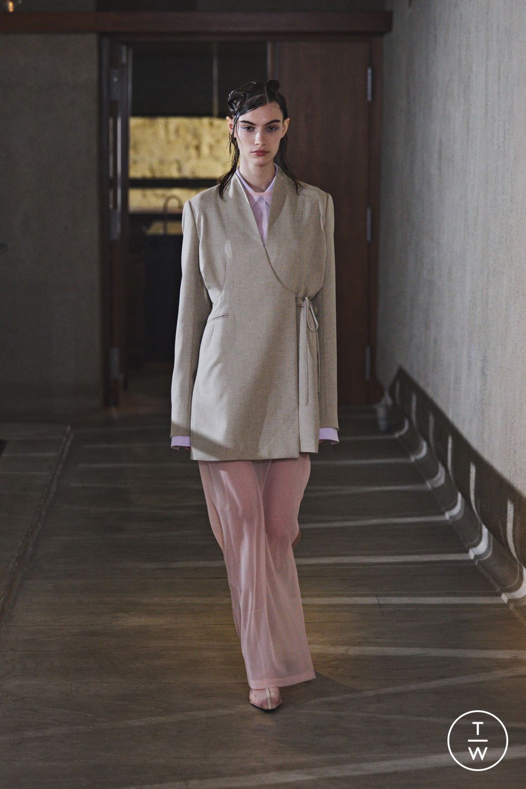 Fashion Week Paris Spring/Summer 2026 look 6 from the Mame Kurogouchi collection womenswear