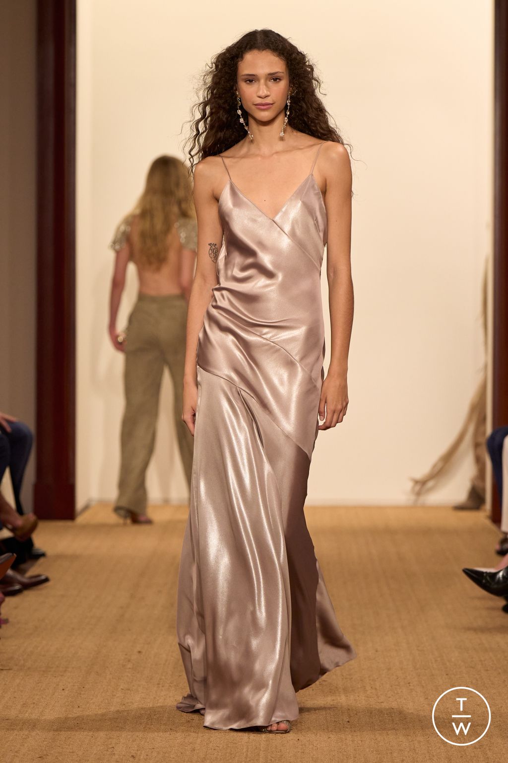 Fashion Week New York Fall/Winter 2024 look 7 de la collection Ralph Lauren womenswear