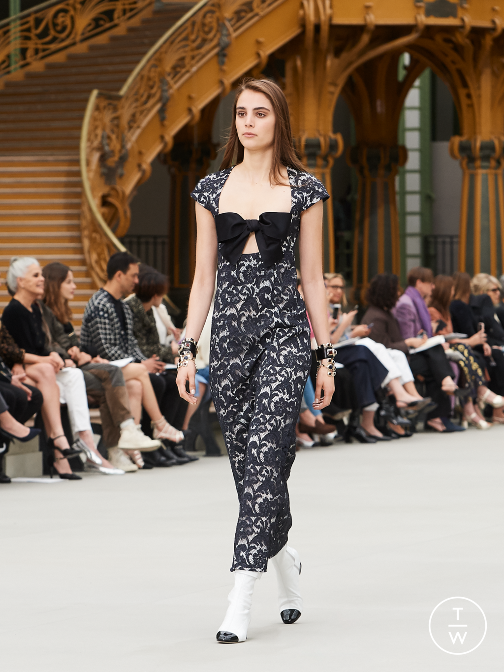 Fashion Week Paris Resort 2020 look 63 from the Chanel collection womenswear