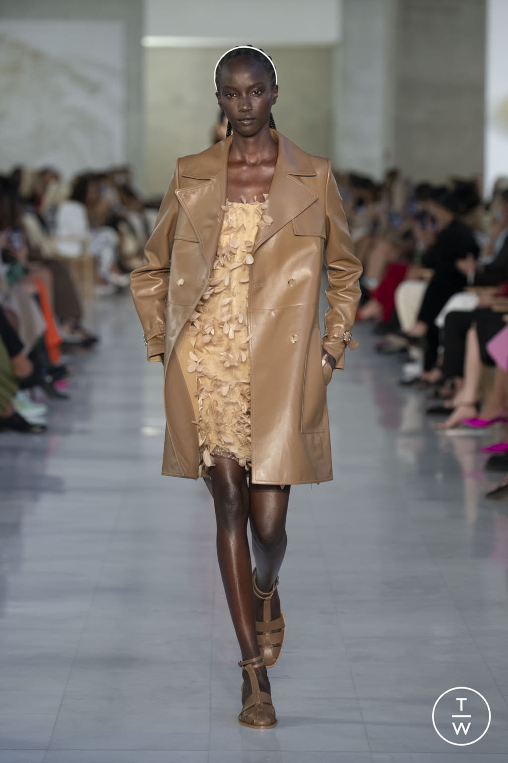 Fashion Week Milan Spring/Summer 2022 look 7 de la collection Max Mara womenswear
