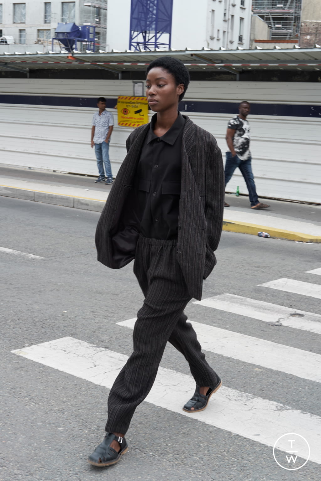Fashion Week Paris Spring/Summer 2019 look 7 from the Lemaire collection menswear