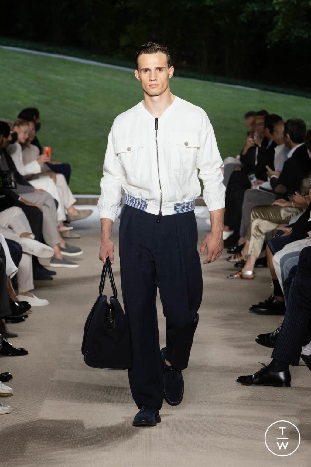 Fashion Week Milan Spring/Summer 2022 look 7 from the Giorgio Armani collection menswear