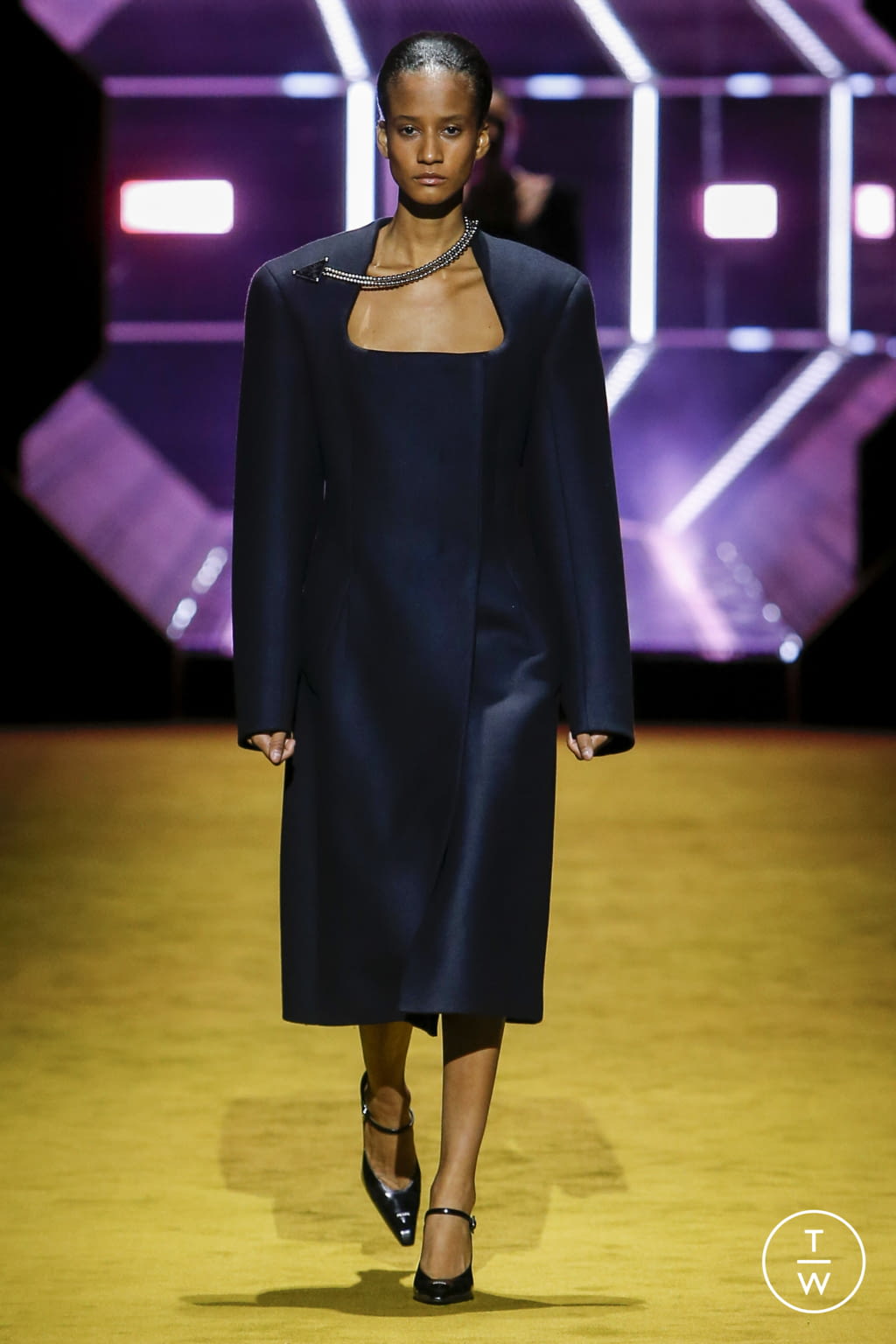 Fashion Week Milan Fall/Winter 2022 look 7 from the Prada collection womenswear