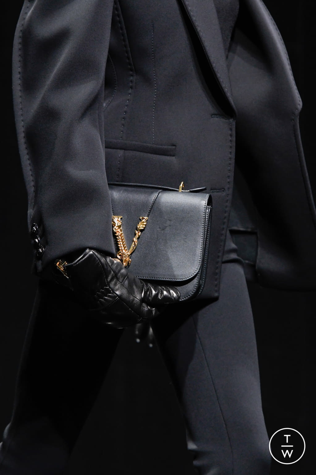 Fashion Week Milan Fall/Winter 2020 look 7 from the Versace collection womenswear accessories