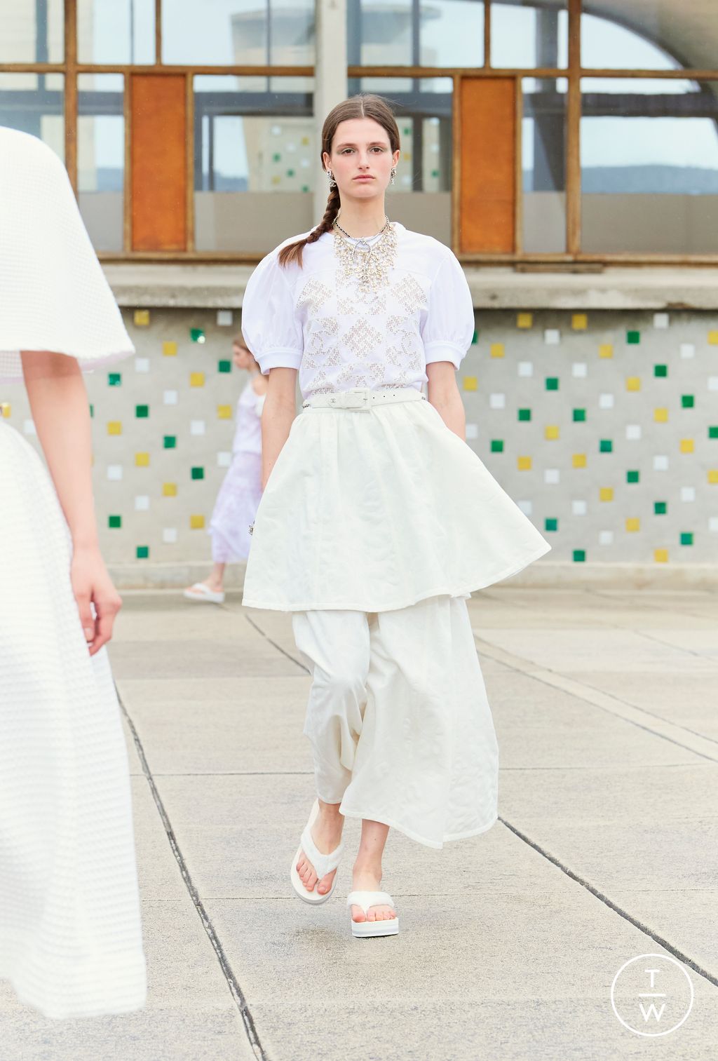 Fashion Week Paris Resort 2025 look 70 from the Chanel collection 女装