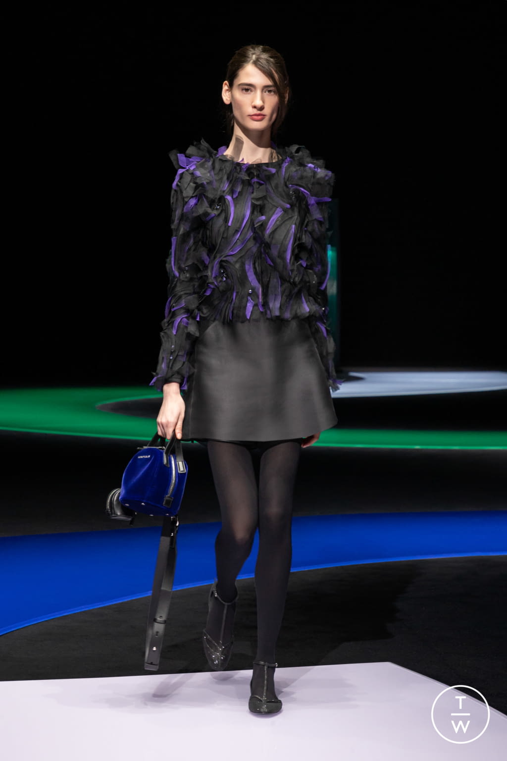 Fashion Week Milan Fall/Winter 2021 look 71 from the Emporio Armani collection 女装